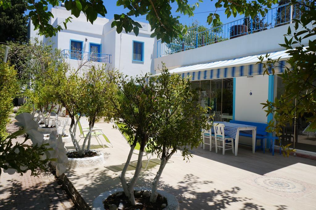 Esmana Hotel Bitez Extérieur photo