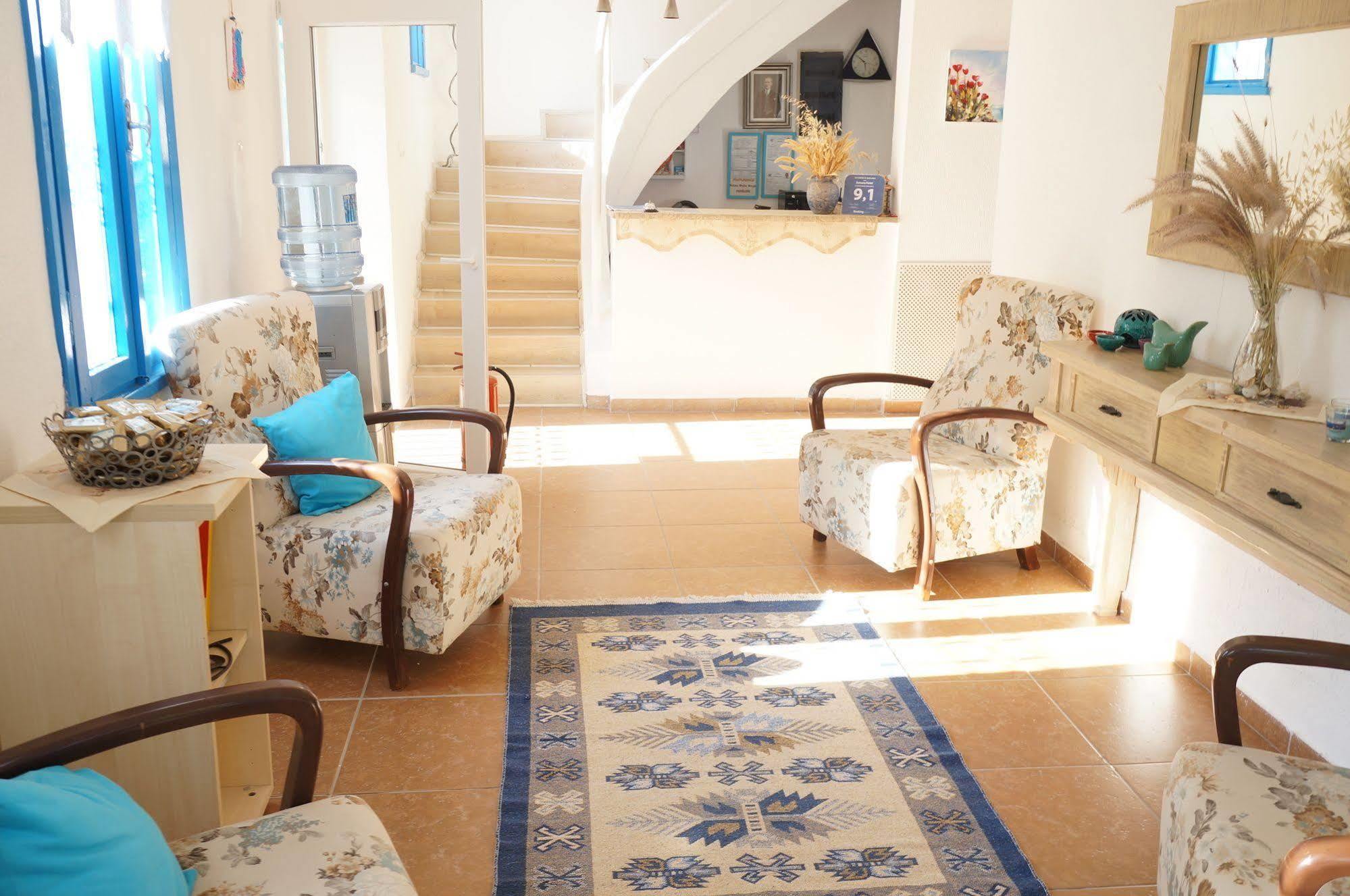 Esmana Hotel Bitez Extérieur photo