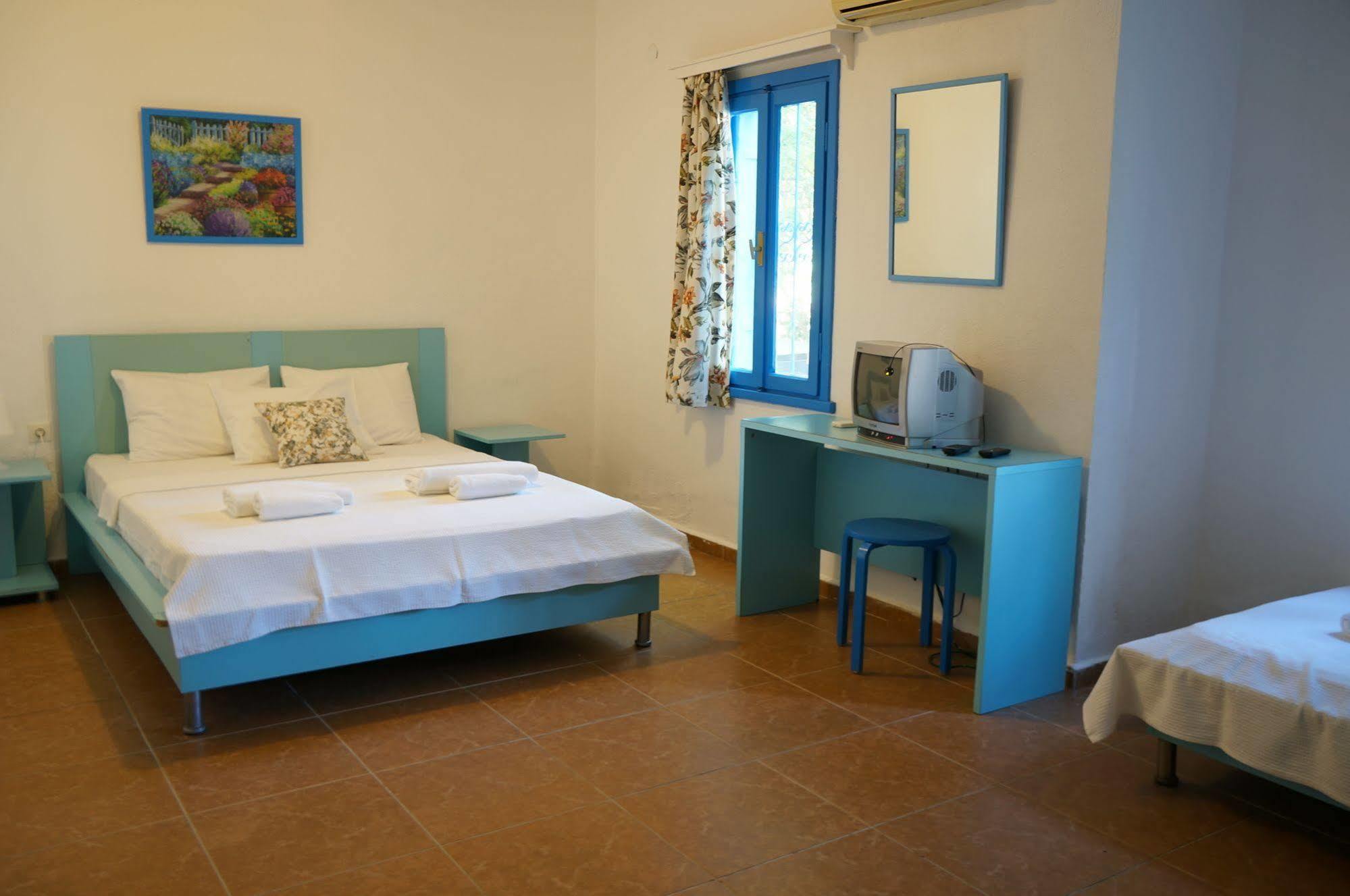 Esmana Hotel Bitez Extérieur photo